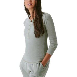 Bass Outdoor Womens Size L‎ Waffle Knit Henley Top Iceberg Green NWT NEW